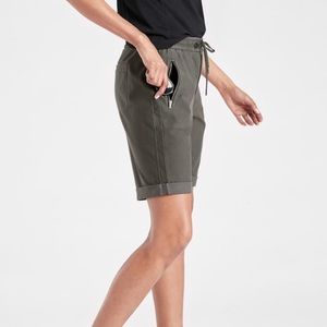 Athleta Farallon 9” Bermuda Short